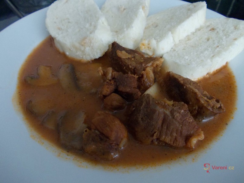 Kapucínský guláš - fotografie 2