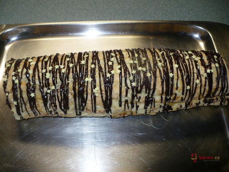 Jablečná roláda - fotografie 2