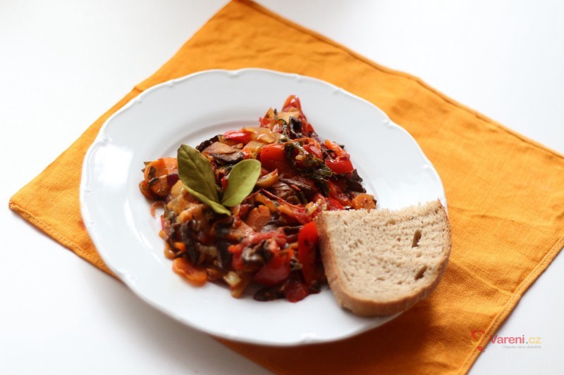 Podzimní zeleninový salát - fotografie 2