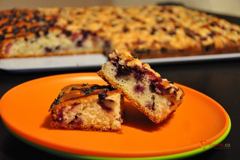 Borůvkový koláč na velký plech - fotografie 2