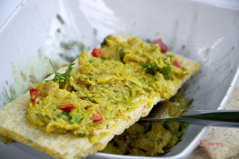 Drožďová pomazánka s pepřem - fotografie 2