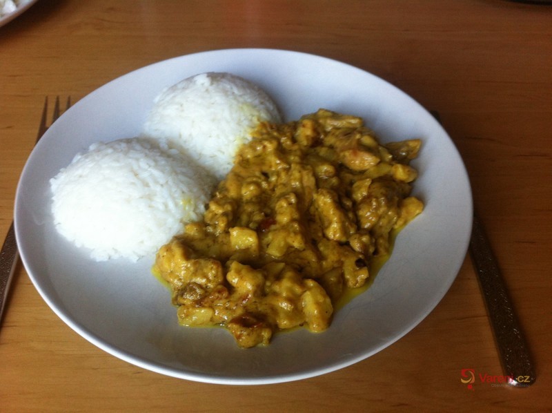 Kuře na kari s jablky - fotografie 2