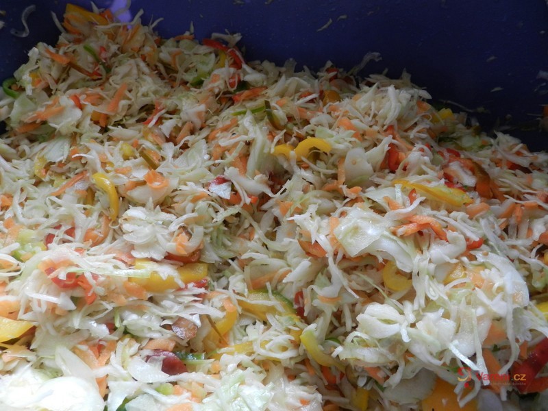 Nakládaná zelenina ve sladkokyselém nálevu - fotografie 3
