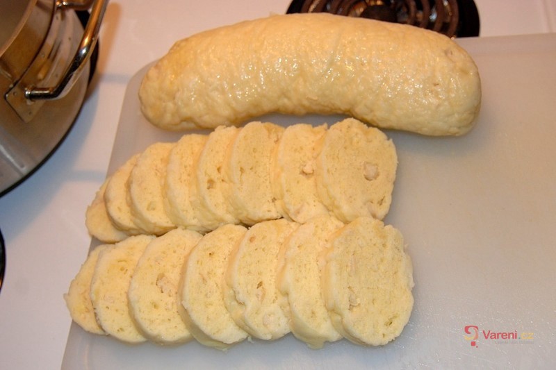 Houskový knedlík - fotografie 2