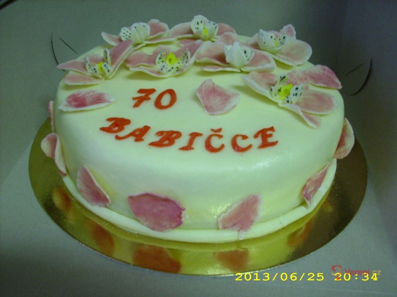 Nejlepší potahovací hmota na dorty - fotografie 2