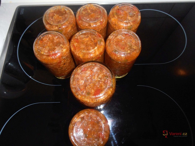 Pomazánka z vepřové konzervy - fotografie 4