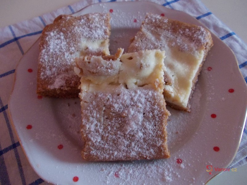 Jemná buchta s tvarohem - fotografie 2