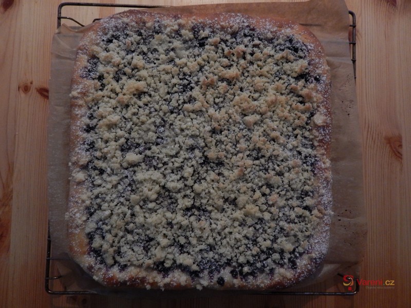 Kynutý ovocný koláč - fotografie 2