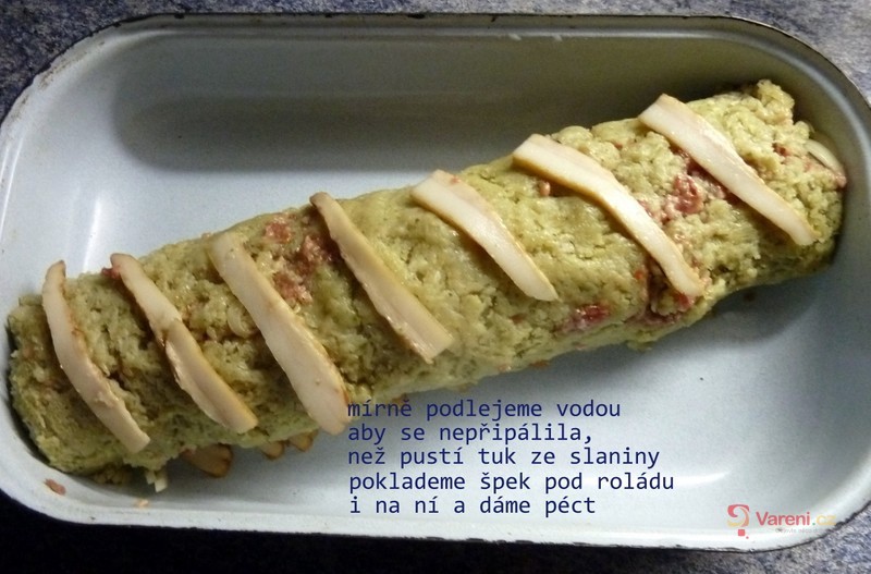 Roláda ze sekané a bramborákového těsta - fotografie 2