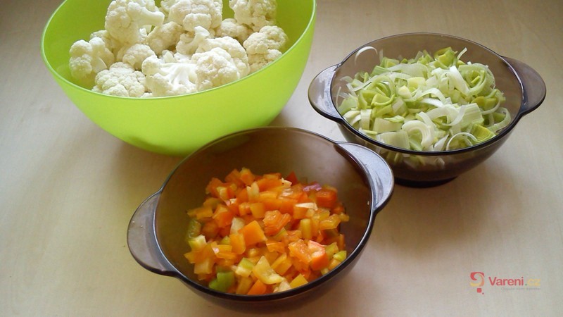 Zapékaný květák s paprikou a nivou - fotografie 2