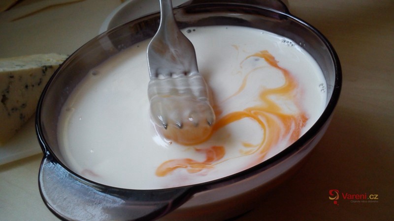 Zapékaný květák s paprikou a nivou - fotografie 4