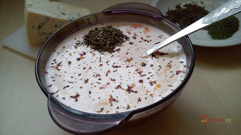 Zapékaný květák s paprikou a nivou - fotografie 5