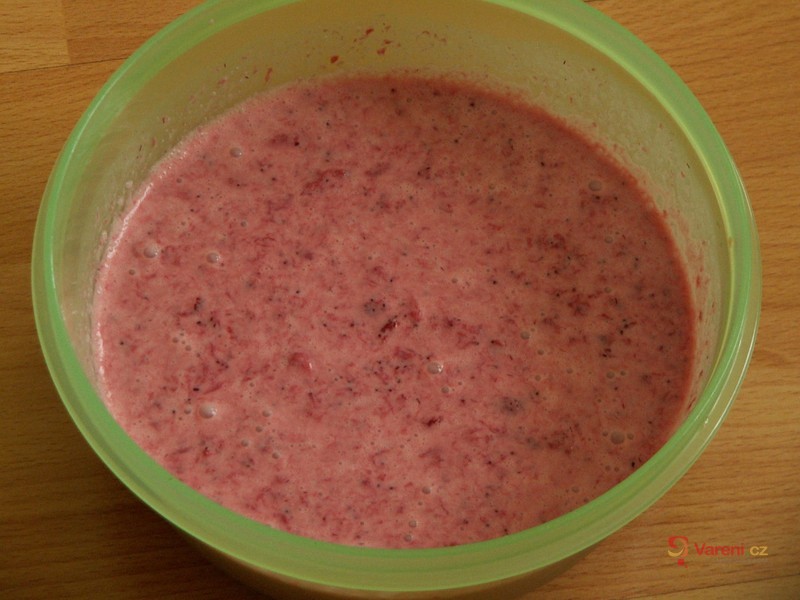 Smažené tyčinky s jahodovou omáčkou - fotografie 2