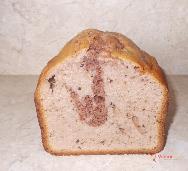 Ořechová bábovka z domácí pekárny - fotografie 2