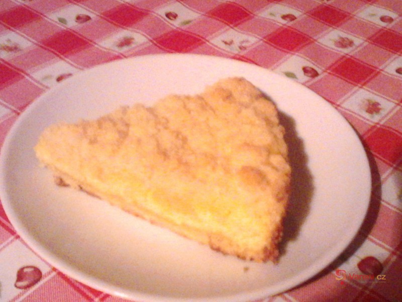 Tvarohový drobenkový koláč - fotografie 4