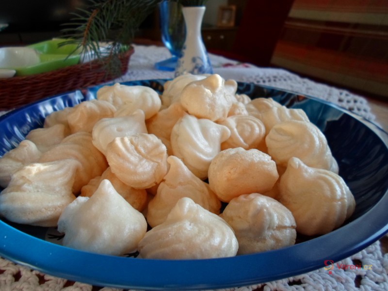 Lehké sněhové pusinky - fotografie 2