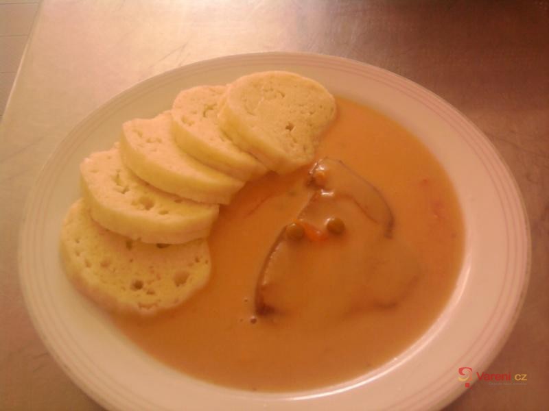 Luxusní bratislavská - fotografie 2