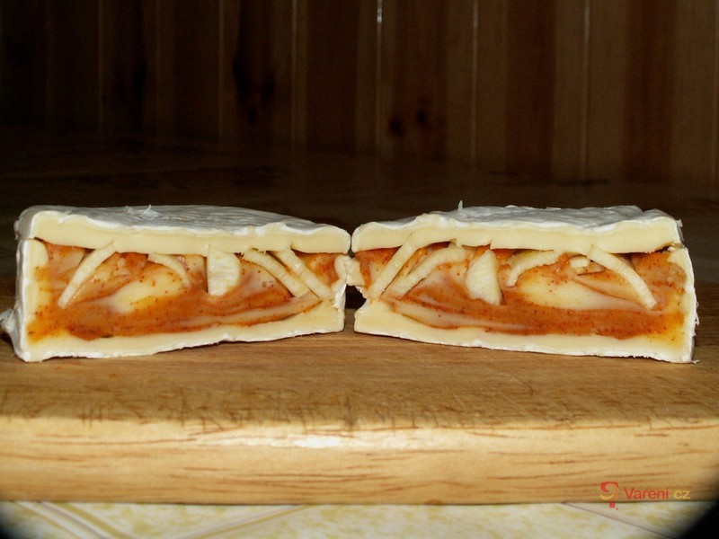 Nakládaný hermelín - fotografie 3