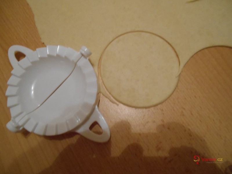 Bramborové pirohy s pažitkou - fotografie 3