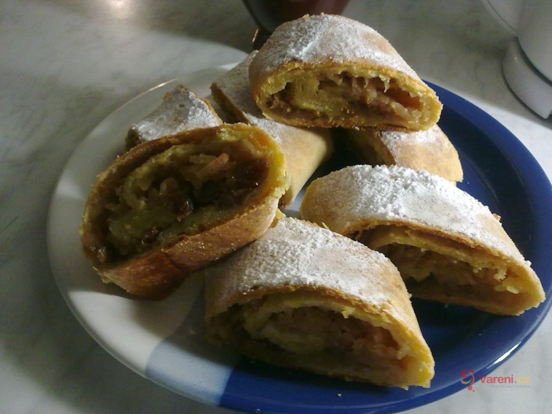 Závin s jogurtem - fotografie 3