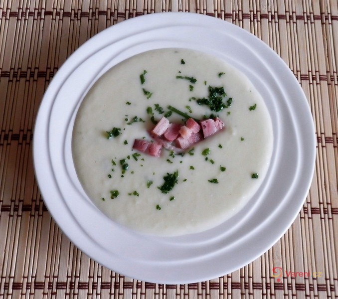 Celerová krémová polévka