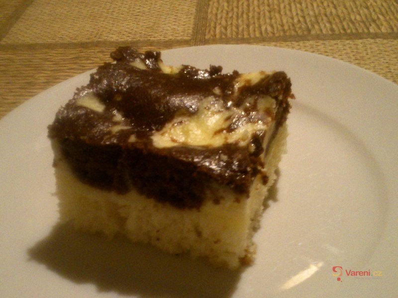 Litá tvarohová buchta s ovocem - fotografie 3