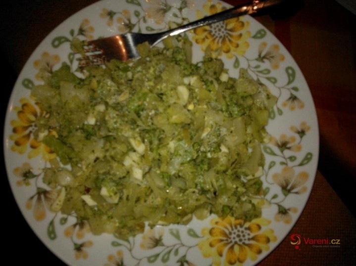 Brokolice se zelím a vejcem - fotografie 2