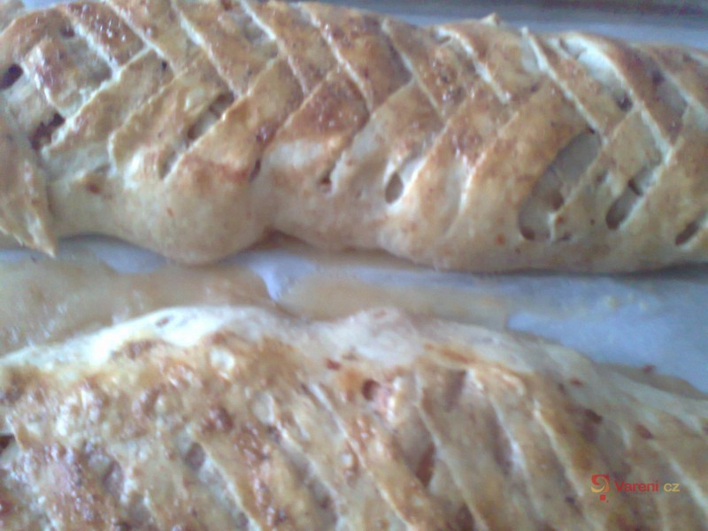 Lenochův štrúdl se skořicovou krustičkou - fotografie 2