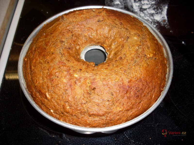 Jablkovo-mrkvová bábovka s žitnou moukou - fotografie 4