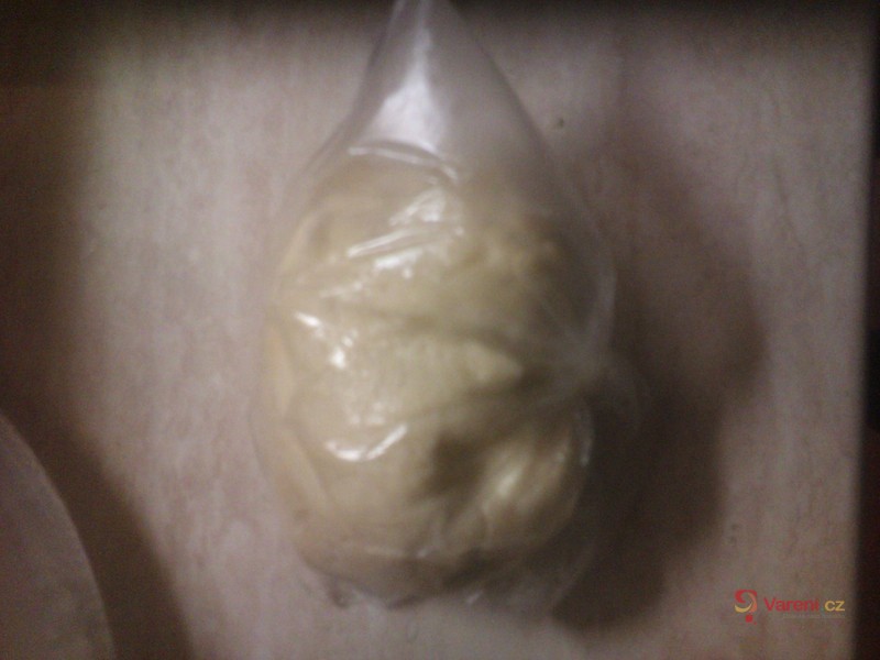 Pizza jako z pizzerie - fotografie 2