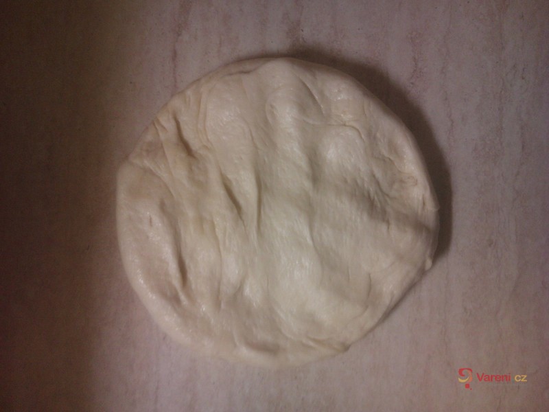 Pizza jako z pizzerie - fotografie 4