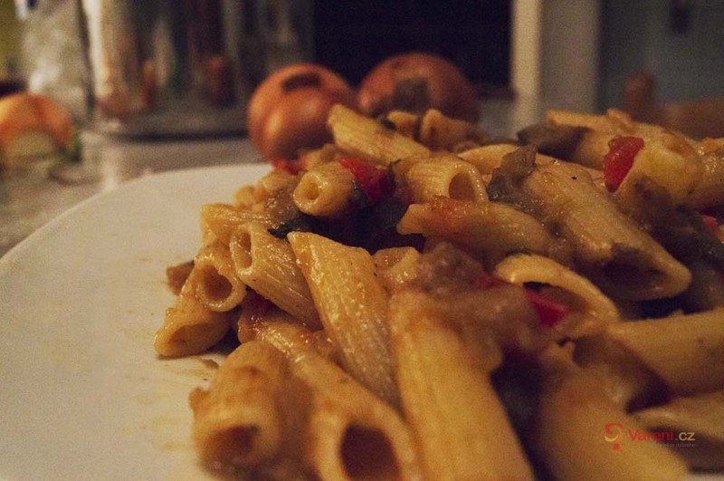 Chutné těstoviny s lilkem - fotografie 2