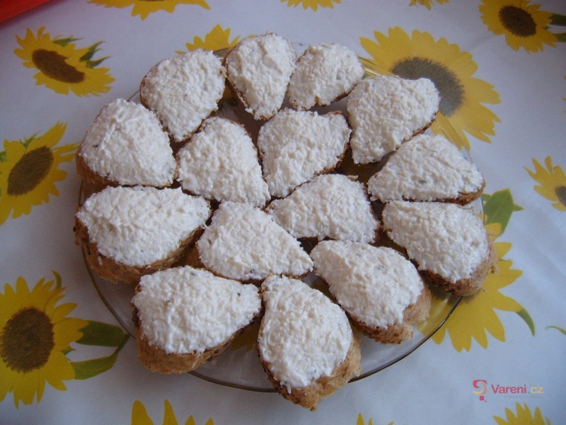 Česneková pomazánka 2 - fotografie 5