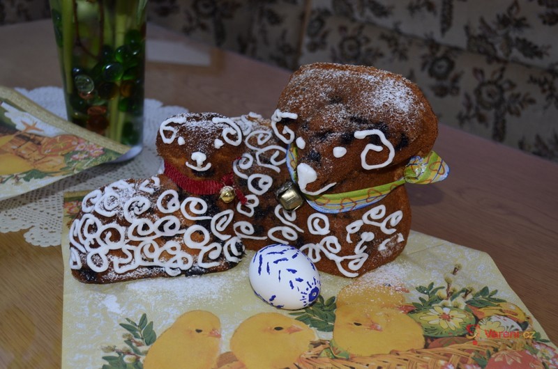 Jogurtová bábovka - fotografie 3