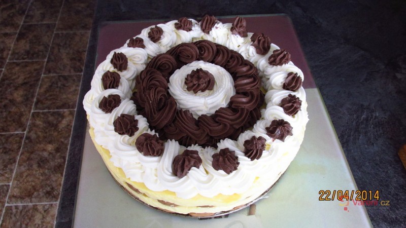 Šlehačkovo-pudinkové orgie - fotografie 3