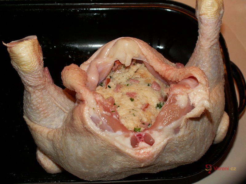 Kuře s bylinkovou nádivkou - fotografie 5