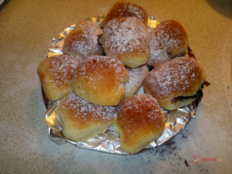 České buchty s povidly - fotografie 5