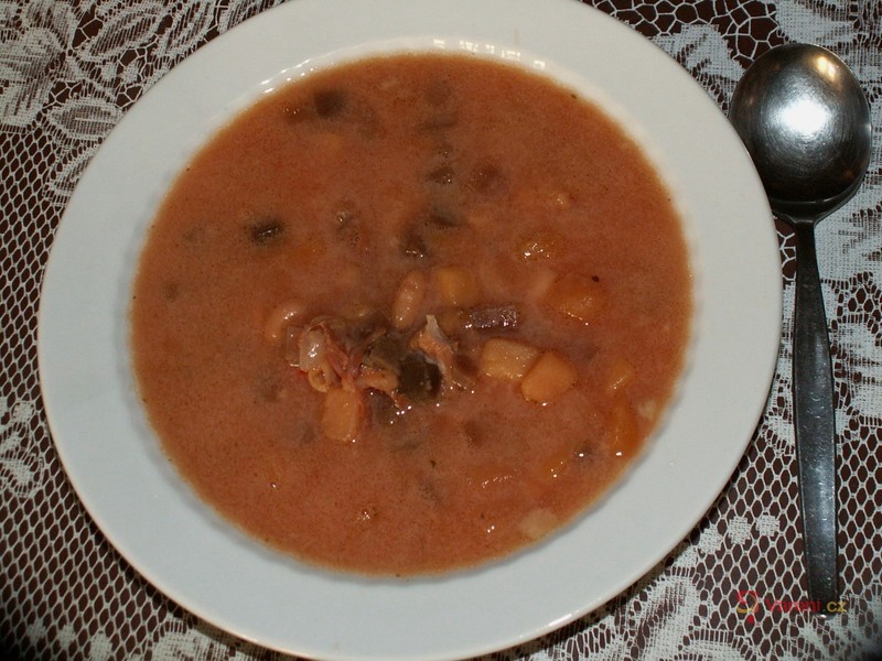 Fazolový boršč - fotografie 2