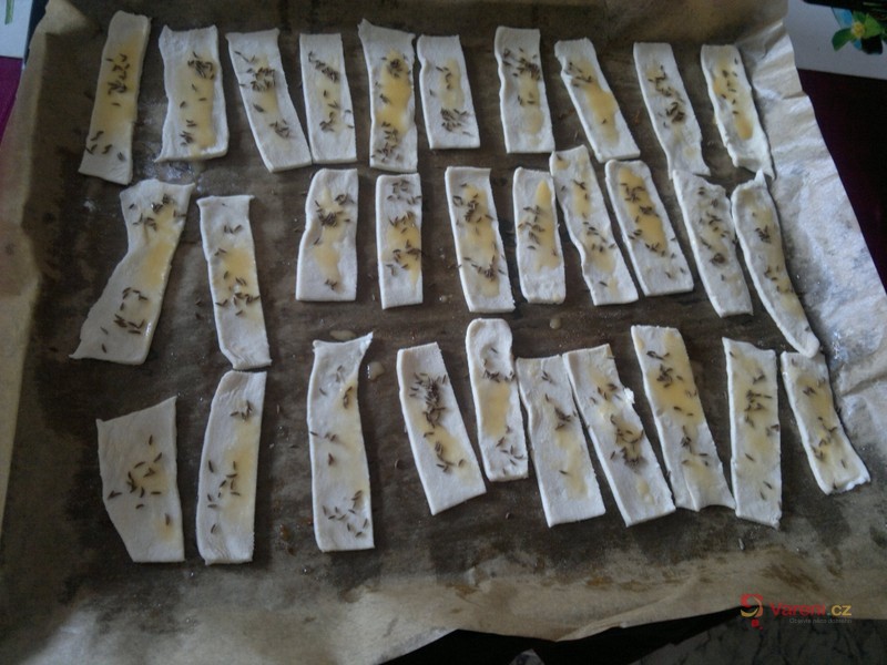 Tyčinky z listového těsta - fotografie 3