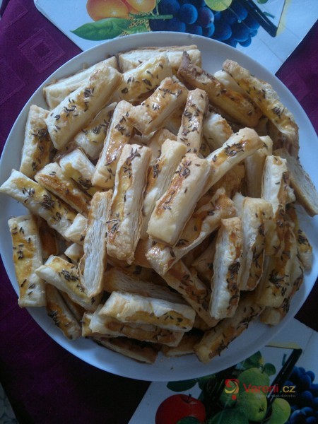 Tyčinky z listového těsta - fotografie 5