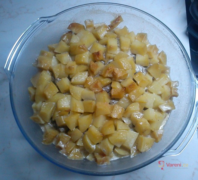 Zapečené brambory s kuřecími játry - fotografie 2