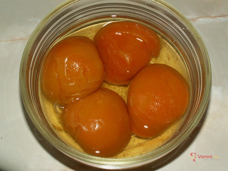 Meruňkový koláč s polevou - fotografie 2