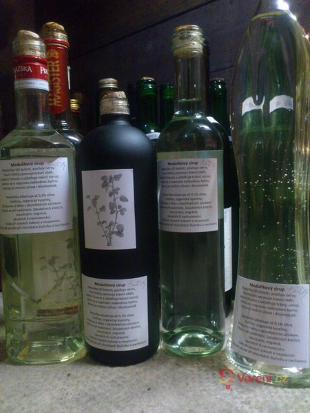 Meduňkový sirup - fotografie 5