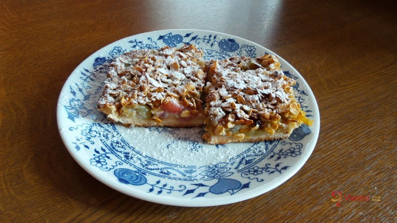 Angreštový koláč s ovesnými vločkami - fotografie 2