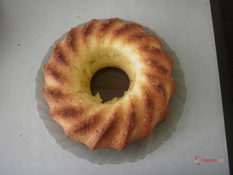 Ananasová bábovka - fotografie 2