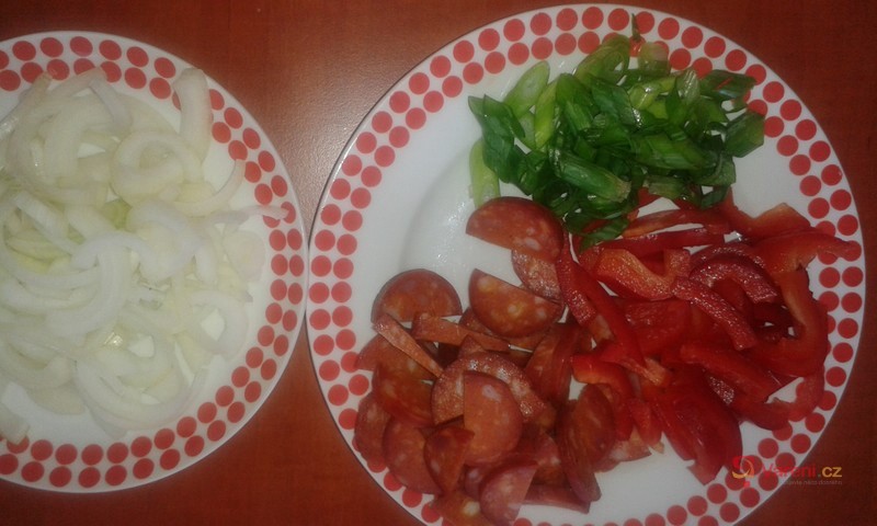 Zapečené pikantní plecko v alobalu - fotografie 2