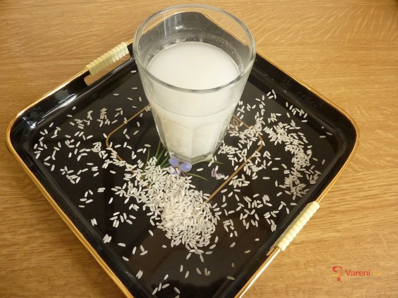 Domácí rýžové mléko
