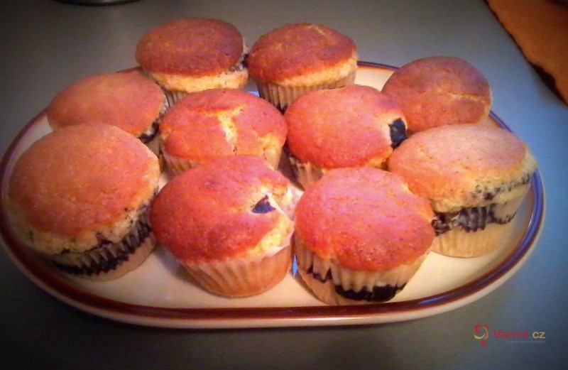 Muffiny s pudinkovou náplní - fotografie 2