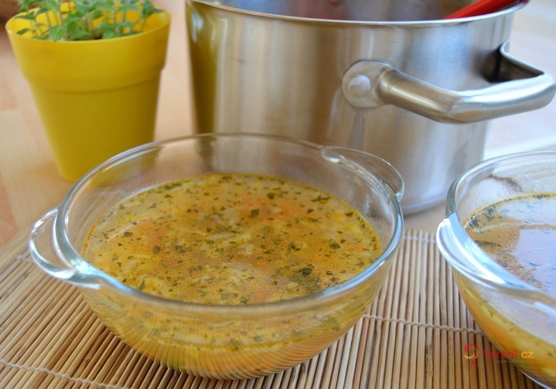 Strouhaná zeleninová polévka
