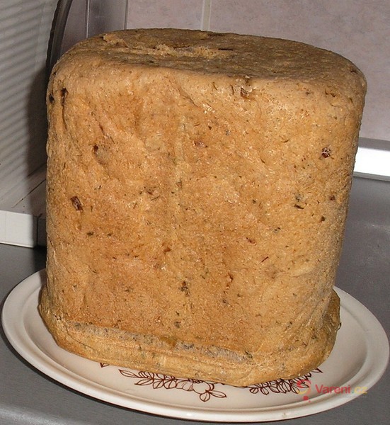 Pivní chléb se smaženou cibulkou - fotografie 2